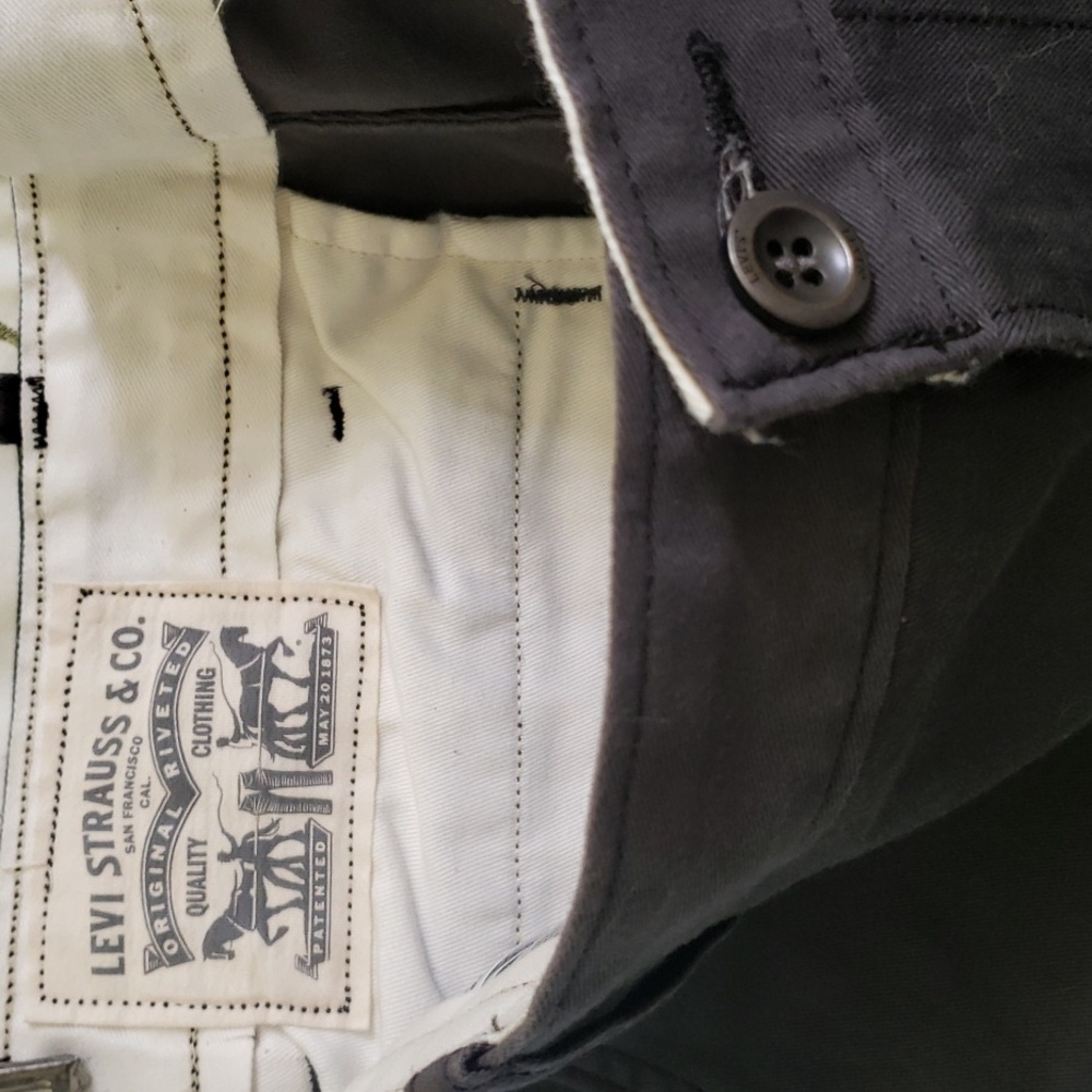 Levi Strauss 34-27 Grey